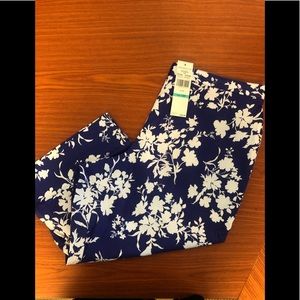 Hawaiian print capris